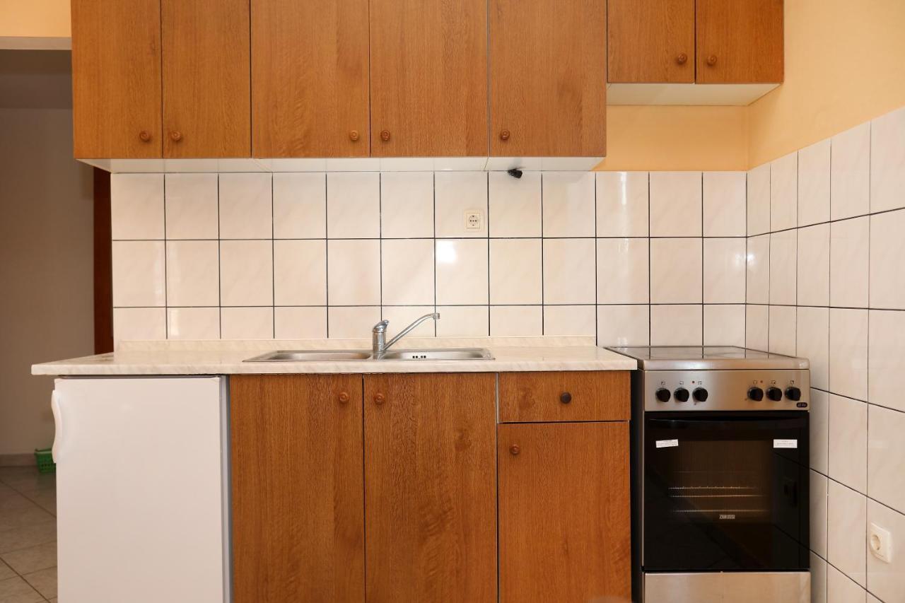 Apartman Gilan เซเกต วรันยีชา ภายนอก รูปภาพ